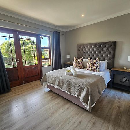 Апартаменты Six Whale Rock Gardens With Back Up Power For Load Shedding Плеттенберг-Бей Экстерьер фото