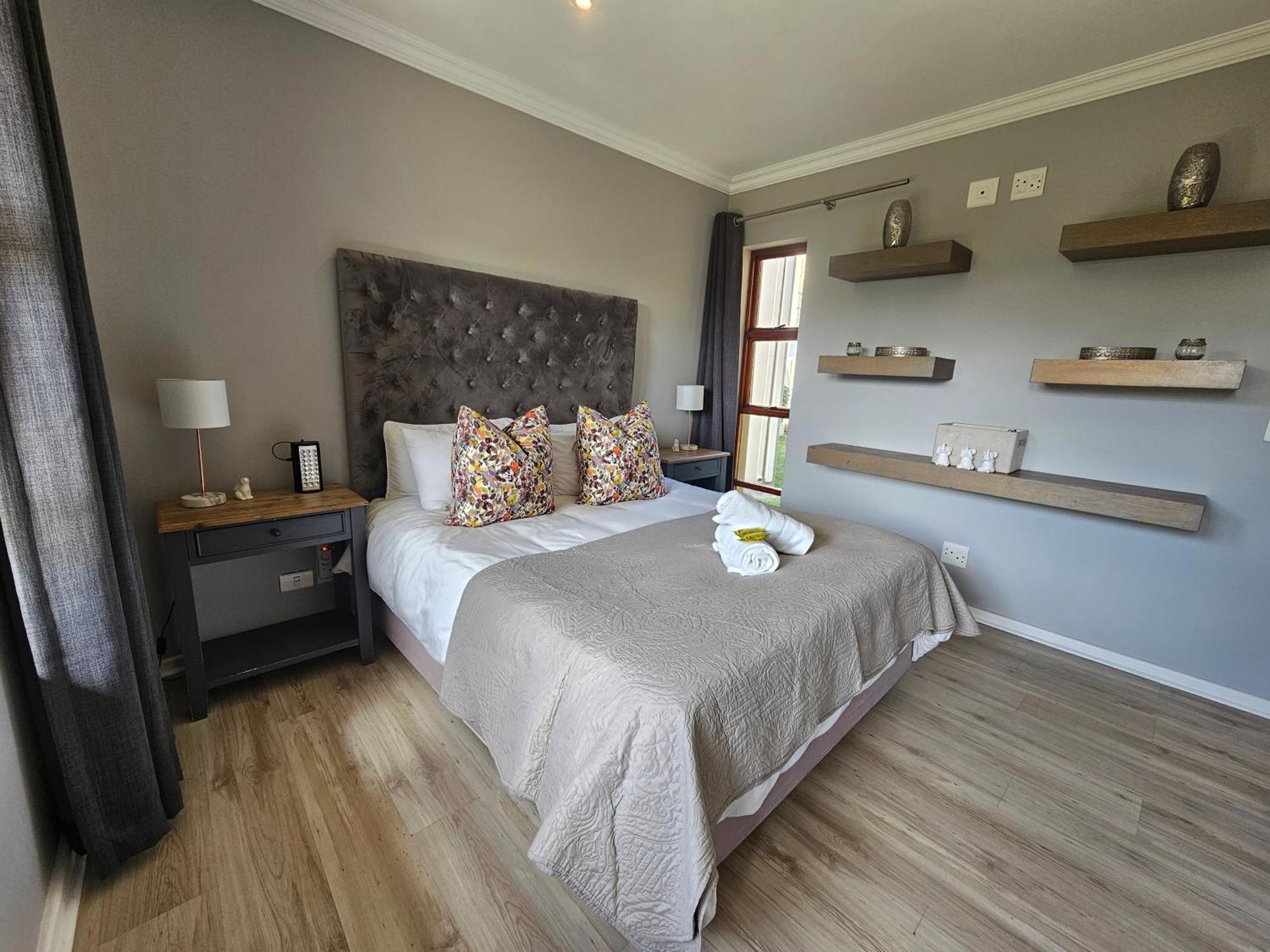 Апартаменты Six Whale Rock Gardens With Back Up Power For Load Shedding Плеттенберг-Бей Экстерьер фото